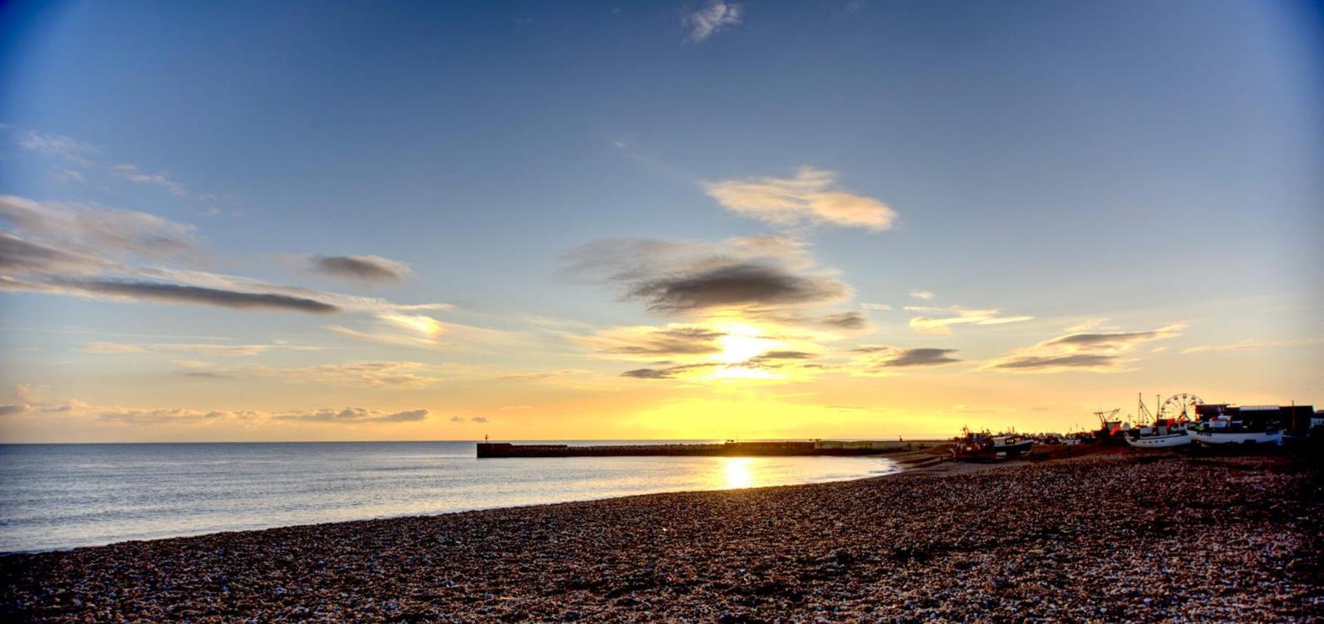 Seaview - *